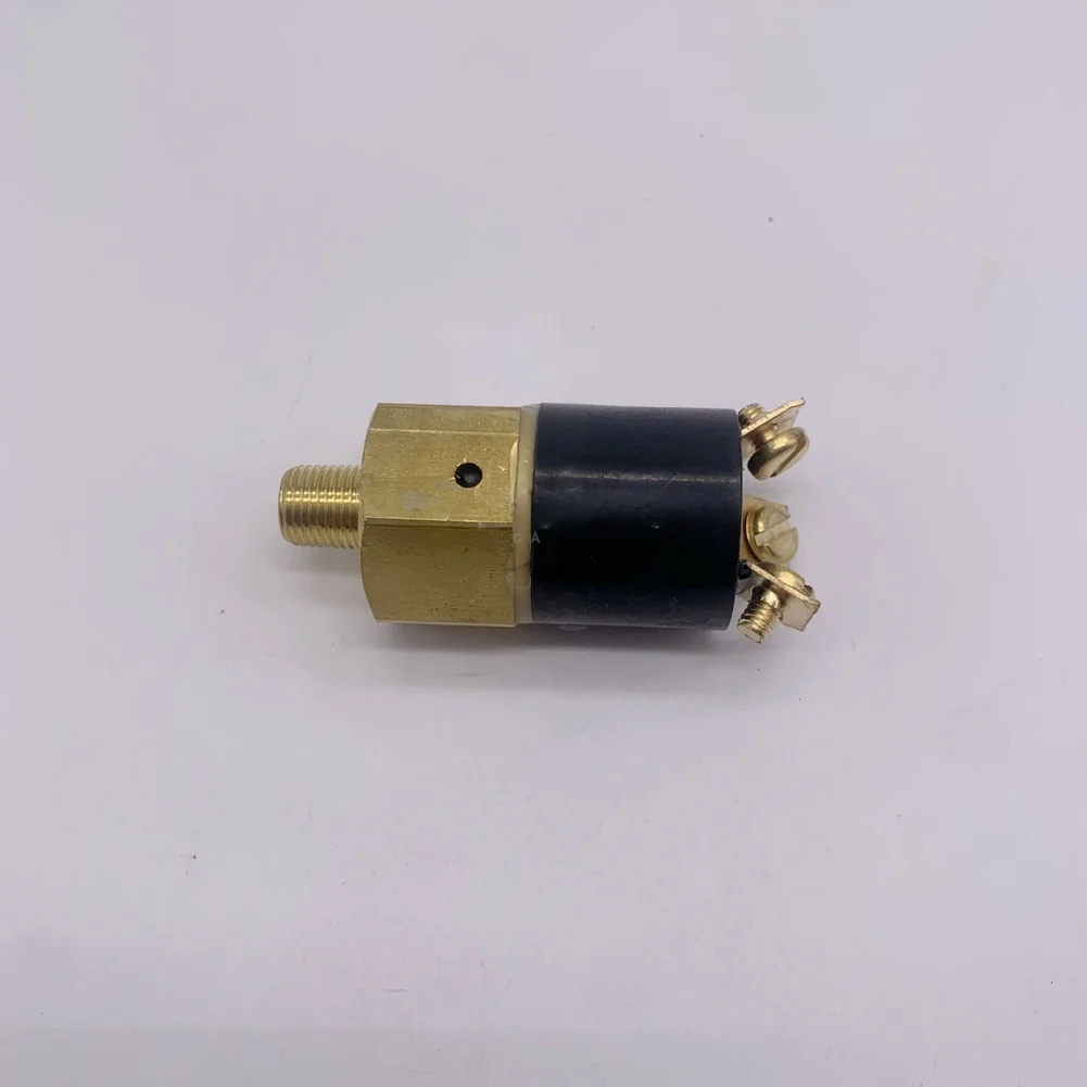 Oil Pressure Sensor FOR Cummins Fuel Engine Engine Engine Pressure Sensor 23520023 For Heavy Replacement Part