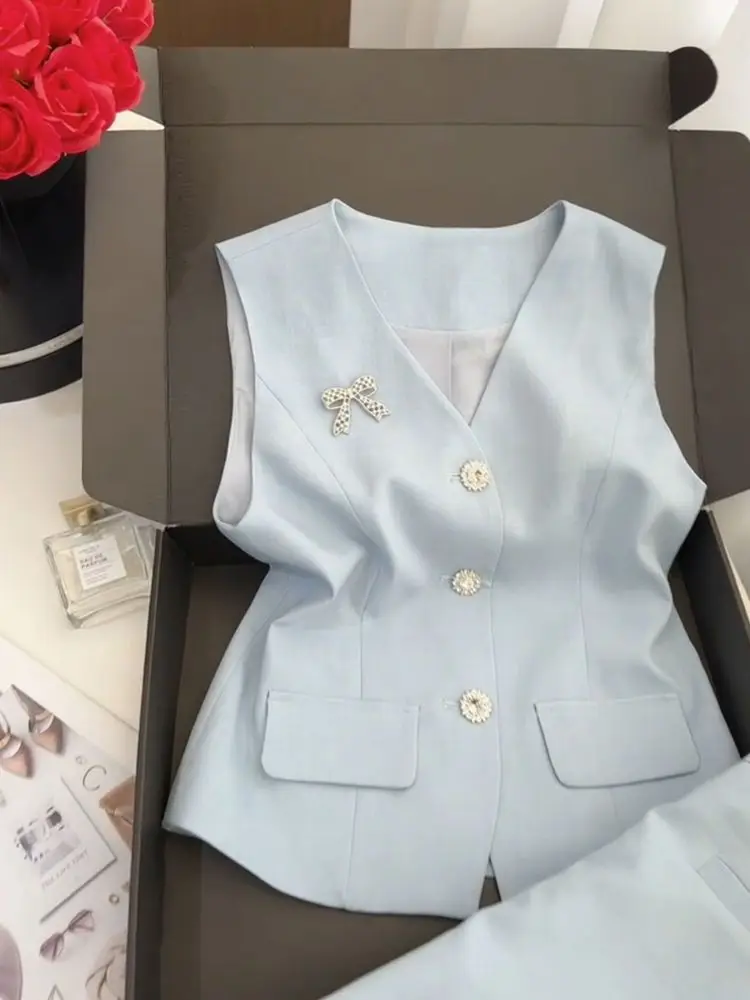 Summer High-end Fashion and Western-style Age Reducing Light Blue Vest Shorts Two-piece Set
