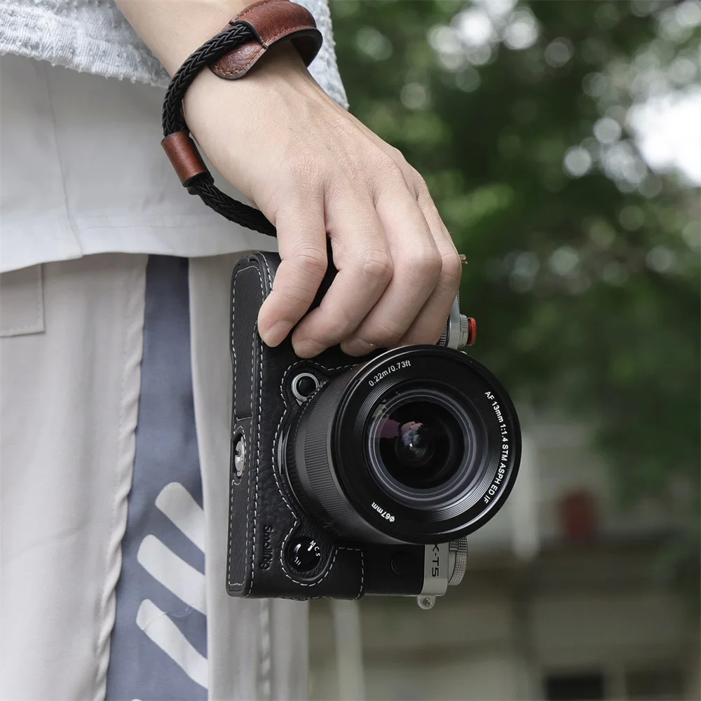 SmallRig-Media funda con correa para la muñeca para FUJIFILM, funda protectora Retro de cuero PU para cámara, para X-T5, 3927