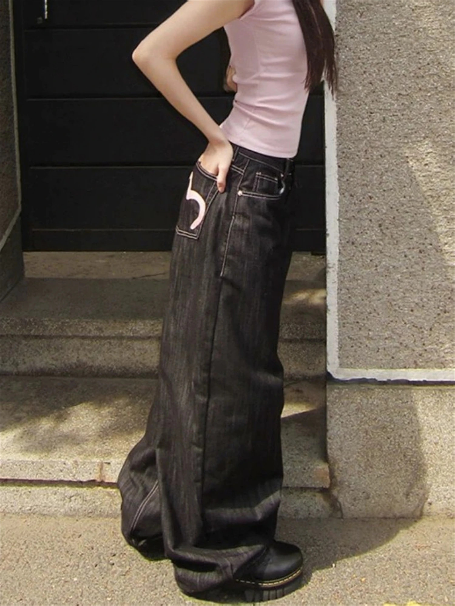 

Women's Dark Gray Vintage Wash Oversized Wide Leg Denim Jeans Pink Heart Pocket Y2K Sweet Cool Streetwear Ladies Casual Pants