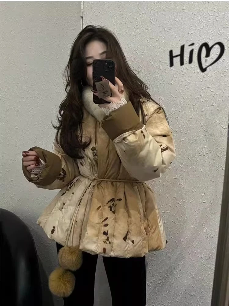 เสื้อแจ็คเก็ตดาวน์วินเทจตัดกัน แต่งลูกไม้ช่วงเอว ความยาวปานกลาง สไตล์พาร์คเกอร์สำหรับผู้หญิง แต่งขนจิ้งจอกที่คอ เย็บด้วยขนเป็ดขาว
