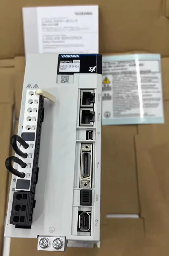 

SGDXS-5R5A40A8002 Brand New Servo Drive Bus Type Original Genuine，SGDXS 5R5A40A，Fast shipping8002