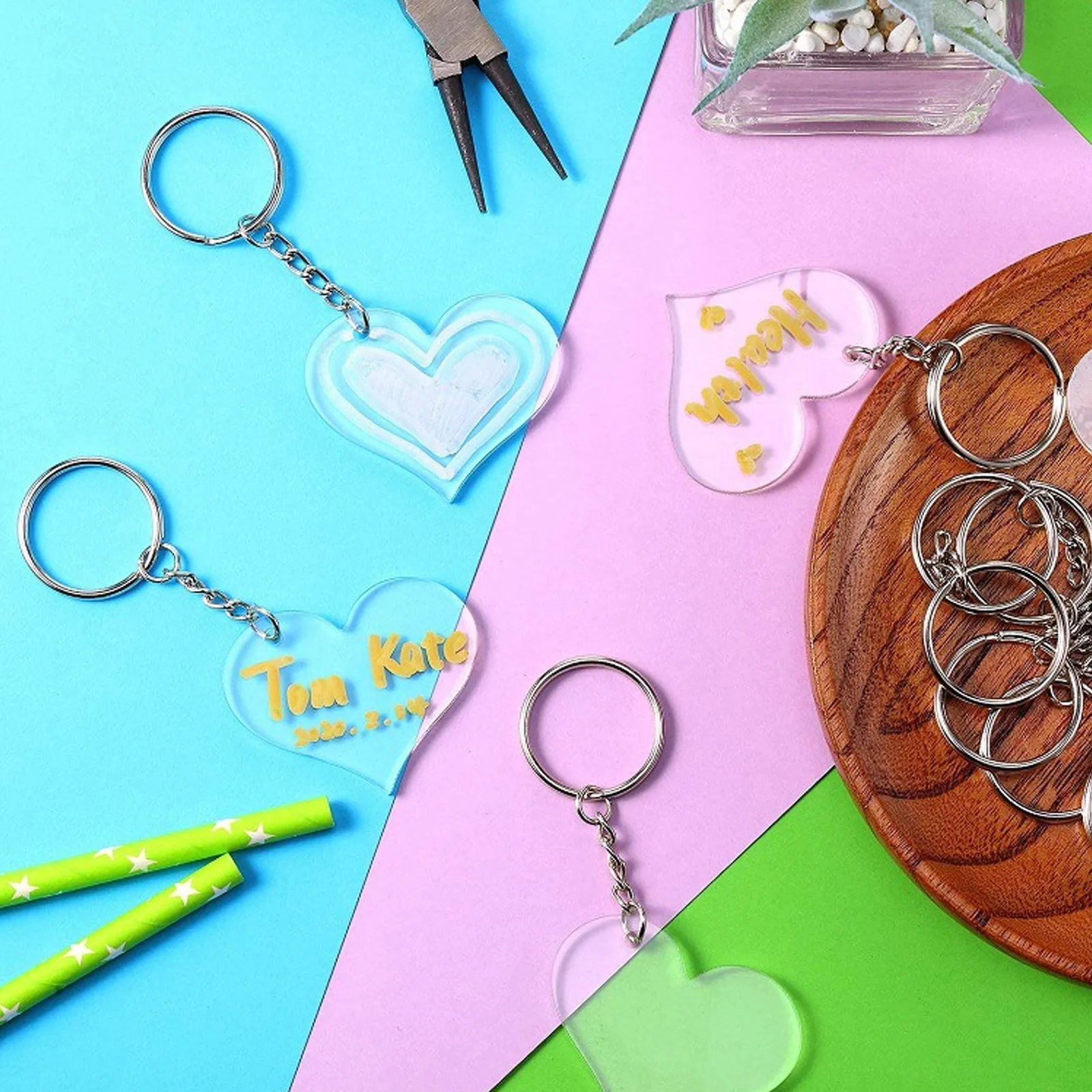 60Pcs Heart Shaped Acrylic Blank Pendant Keychain Accessories with Hole DIY Supplies for Crafts Acrylic Keychain Pendant