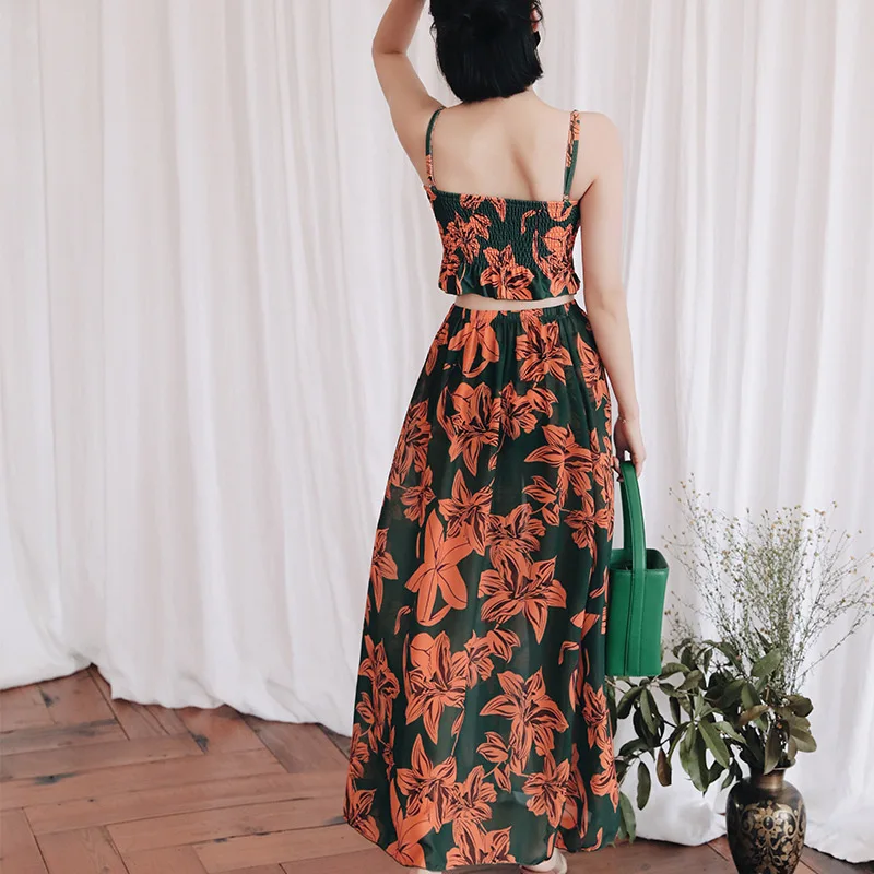 2026 ชุดว่ายน้ำคู่รักใหม่ กางเกงชายหาดผู้ชาย ชุดบิกินี่แบบกระโปรง 3 ชิ้นสำหรับผู้หญิง เหมาะสำหรับการพักผ่อนที่ชายหาด