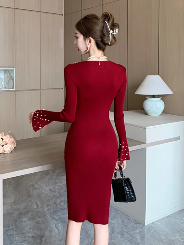 Femmes vêtements de rue pull décontracté tricoté Simple rouge perle col rond maigre moulante robe courte élégante dame robes de noël