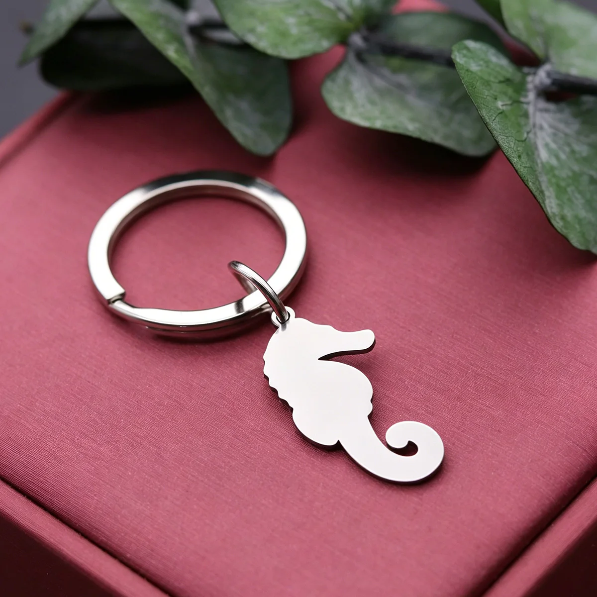 Todorova Polished Solid Seahorse Pendant Keyring, Simple Sea Creature Charm, Portable Bag Decor Gift for Girls