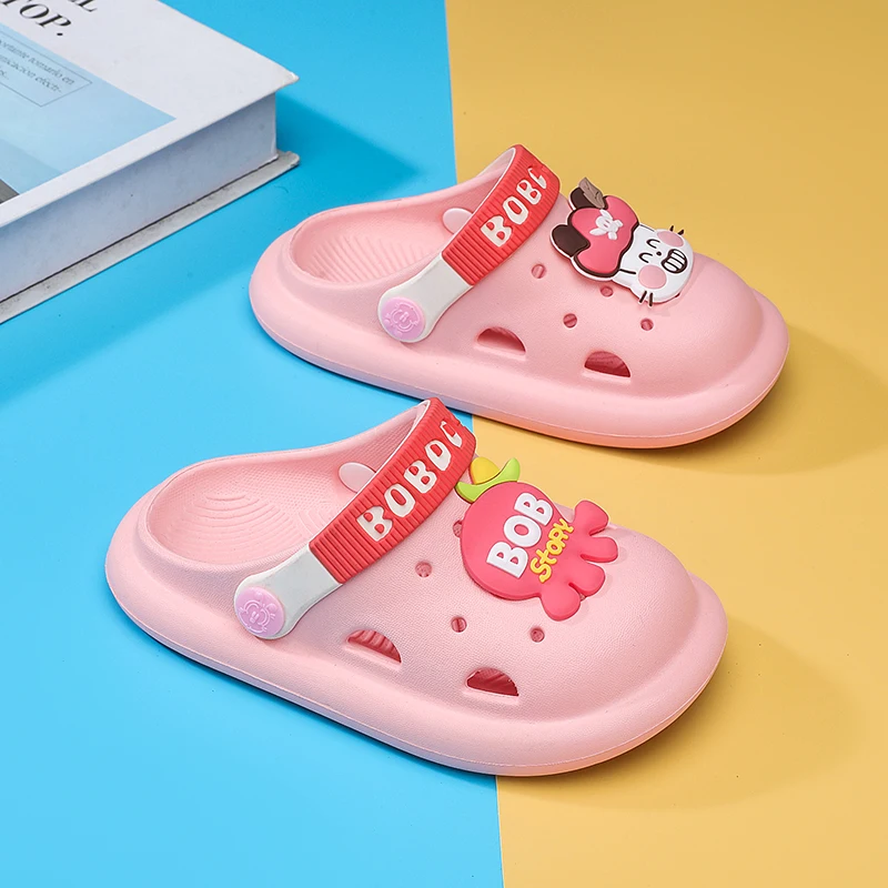 

A pair of children's bump-resistant clogs with cartoon design closed-toe non-slip for kids daily activities MA-BE22262