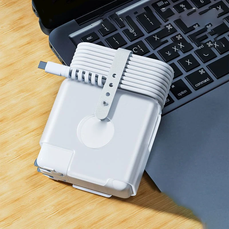 Étui pour câble et chargeur Macbook Air Pro : organisateur de protection pour alimentations jusqu'à 140 W, comprend 96 W.