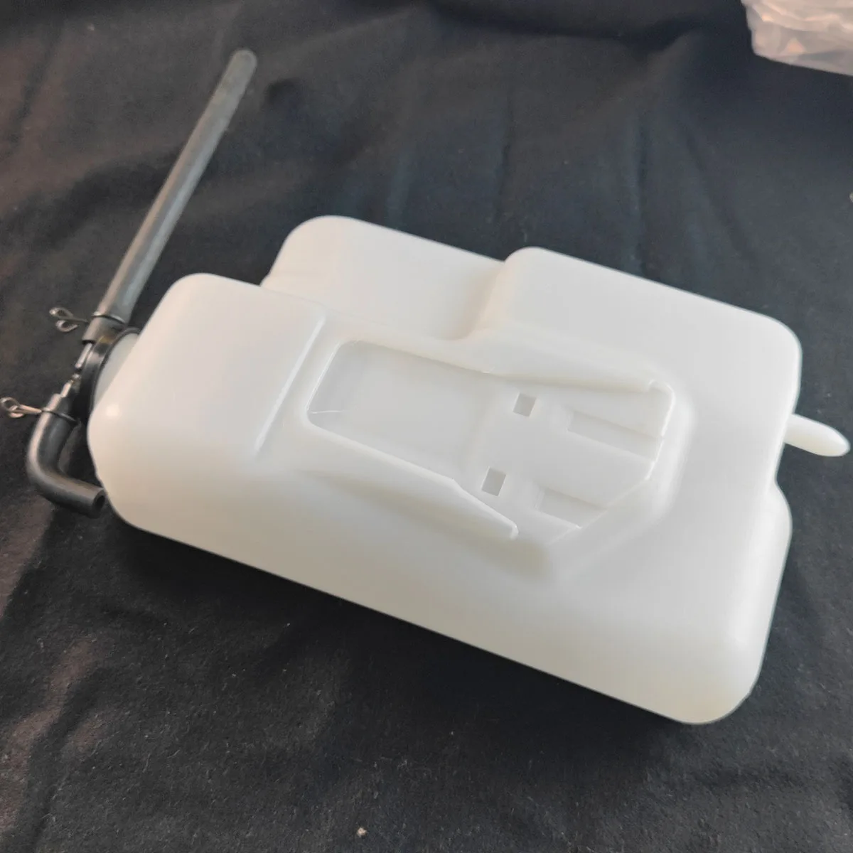 Coolant Overflow Reservoir Radiator Expansion Tank With Cap For Toyota Tacoma 1670-0C011