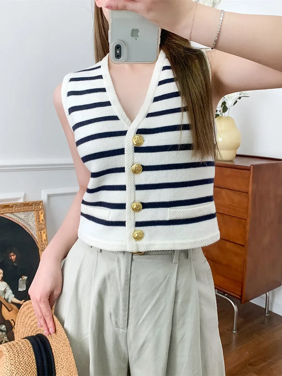 

Women's Vest 2023 New Autumn Stripes Metal Single Breasted V-Neck Simple Slim Vintage Tank Sweater