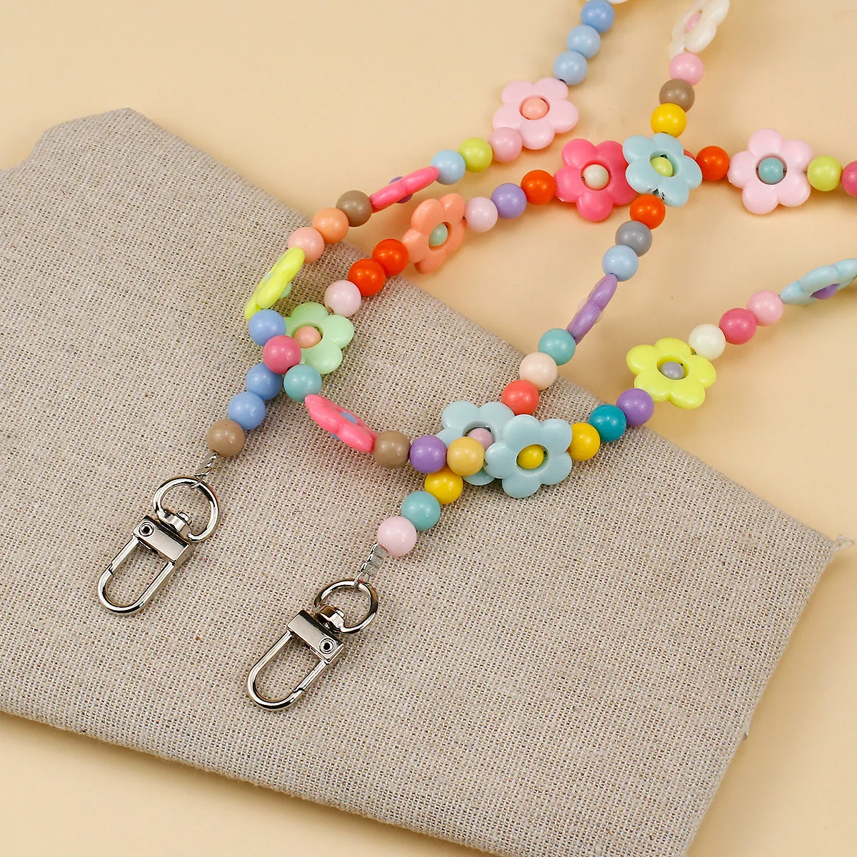 Colorful Flower Acrylic Bead Mobile Phone Hanging Rope Crossbody Phone Case Lanyard Decoration Pendant Anti Lost Strap Bag Chain