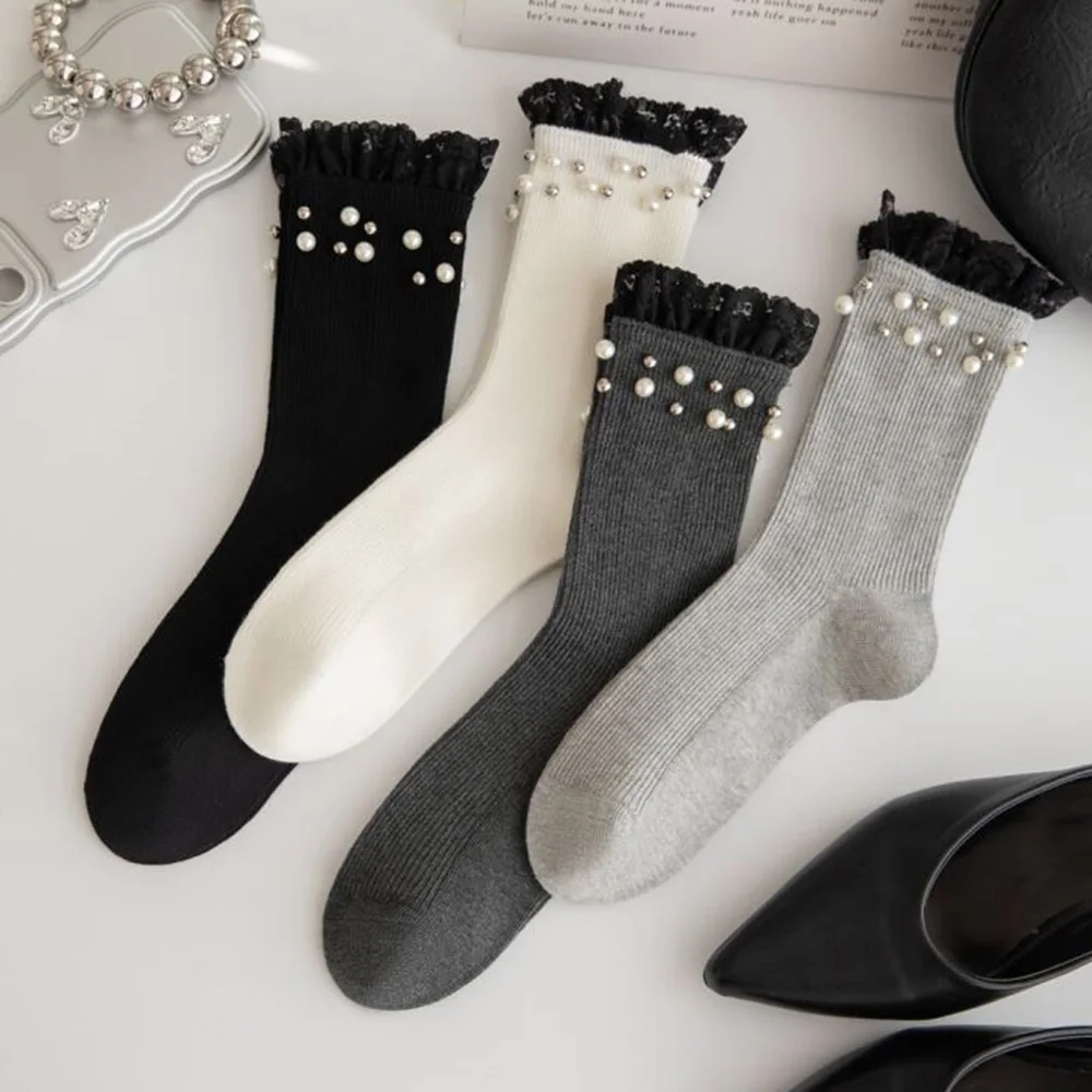 Streetwear Accessoires Straßen socken Frau Mode Perle Dekoration lange Socken niedlichen Kontrast Spitze nach Hause koreanischen Stil Frauen Socken