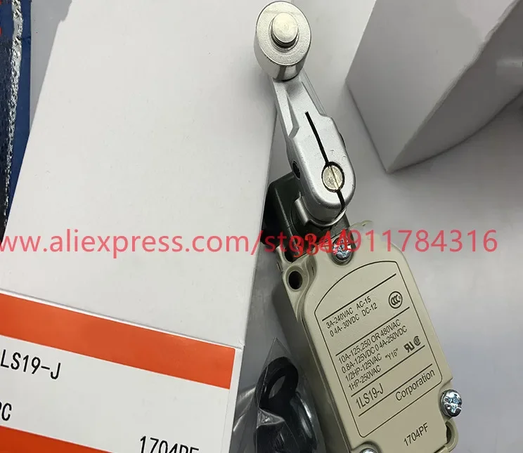 

New High quality Yamatake limited switch 1LS1-JH 1LS-J500 1LS-9001 1LS19-JB1