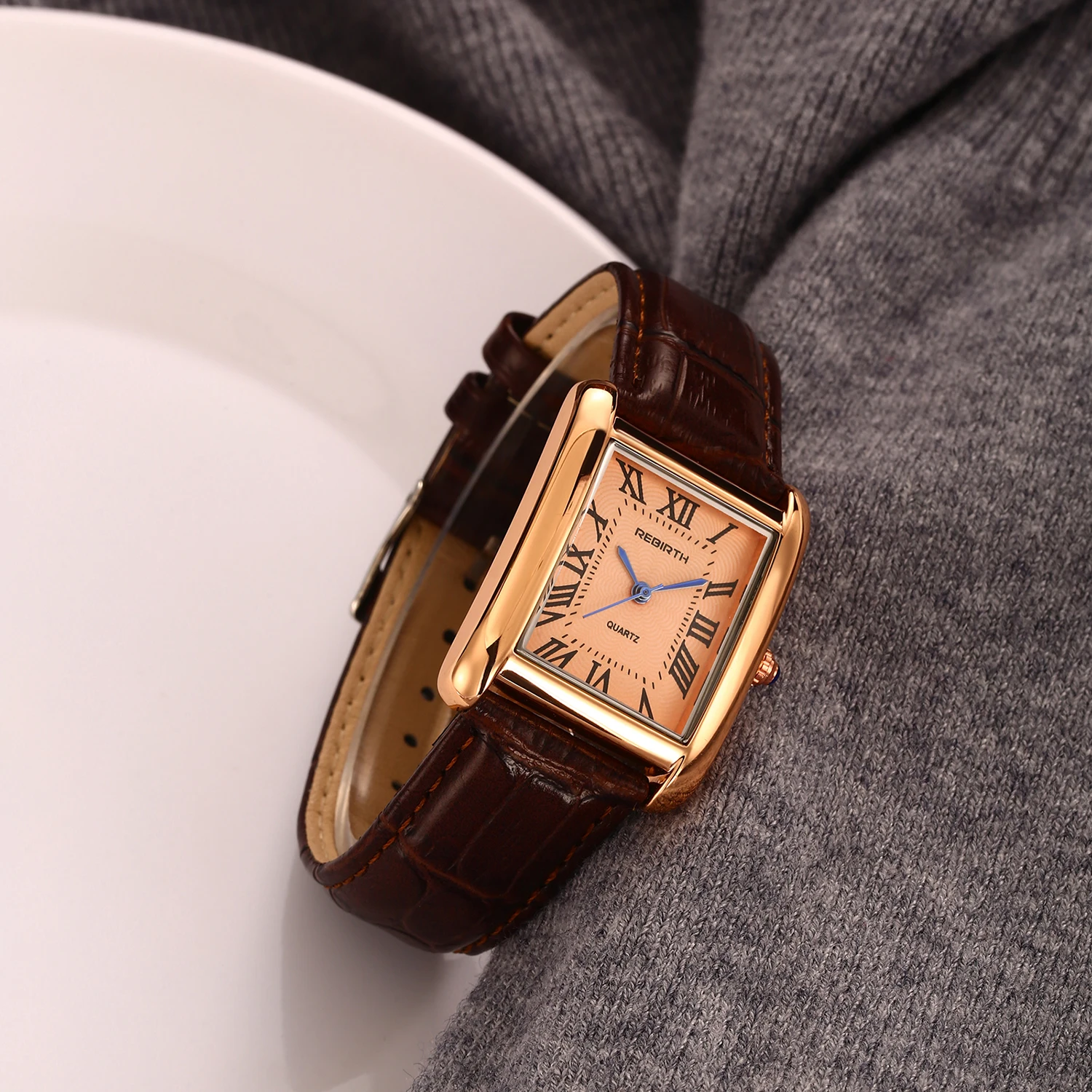 REBIRTH 002 Elegant Women Quartz Watch Simple Square Dial Leisure Leather Strap Waterproof Simple Elegant Lady Business Watches