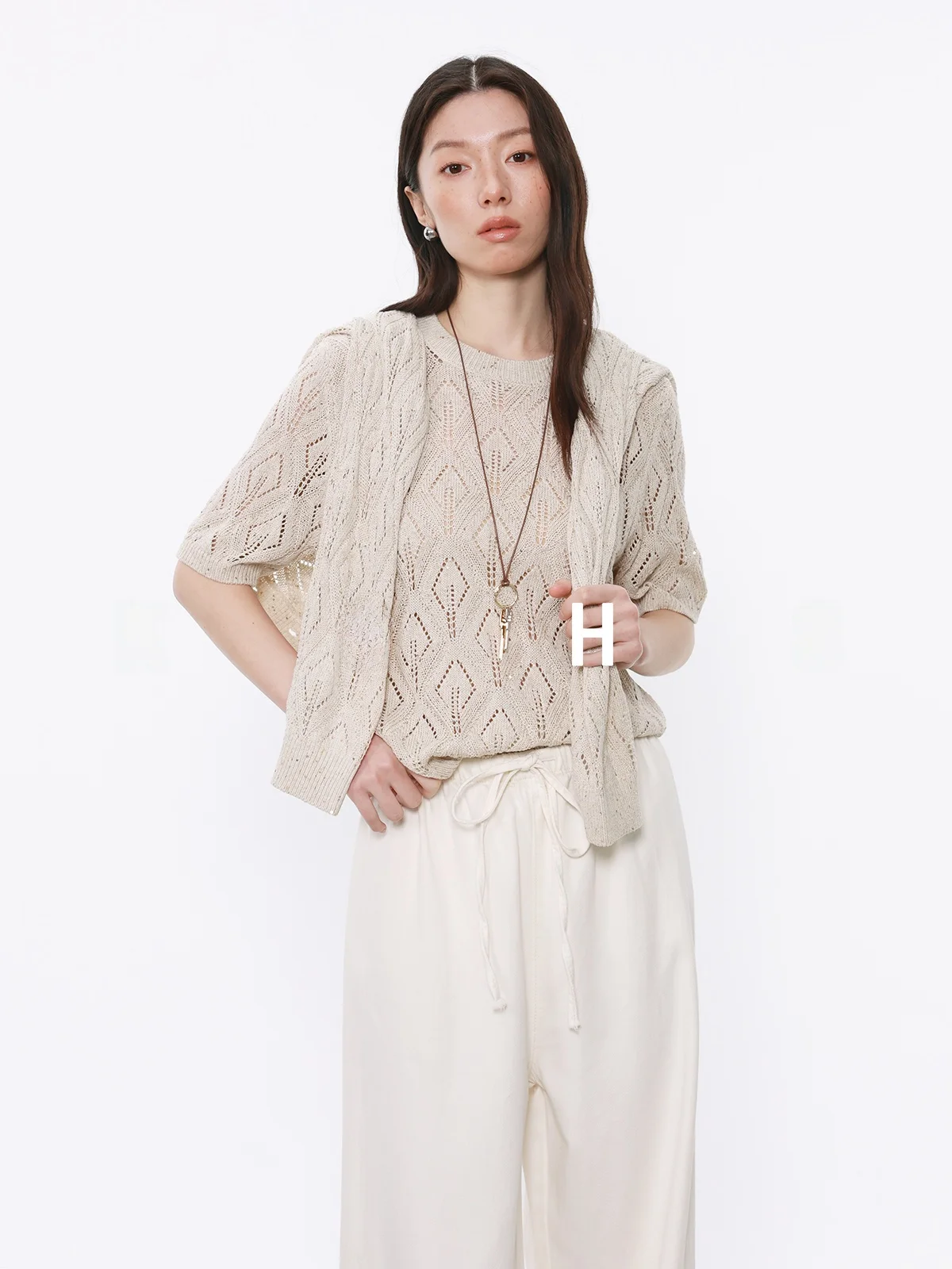 

Женский летний повседневный модный комплект из двух предметов: вязаный кардиган из льняной смеси с ажурным узором и блестящими пайетками KOHS