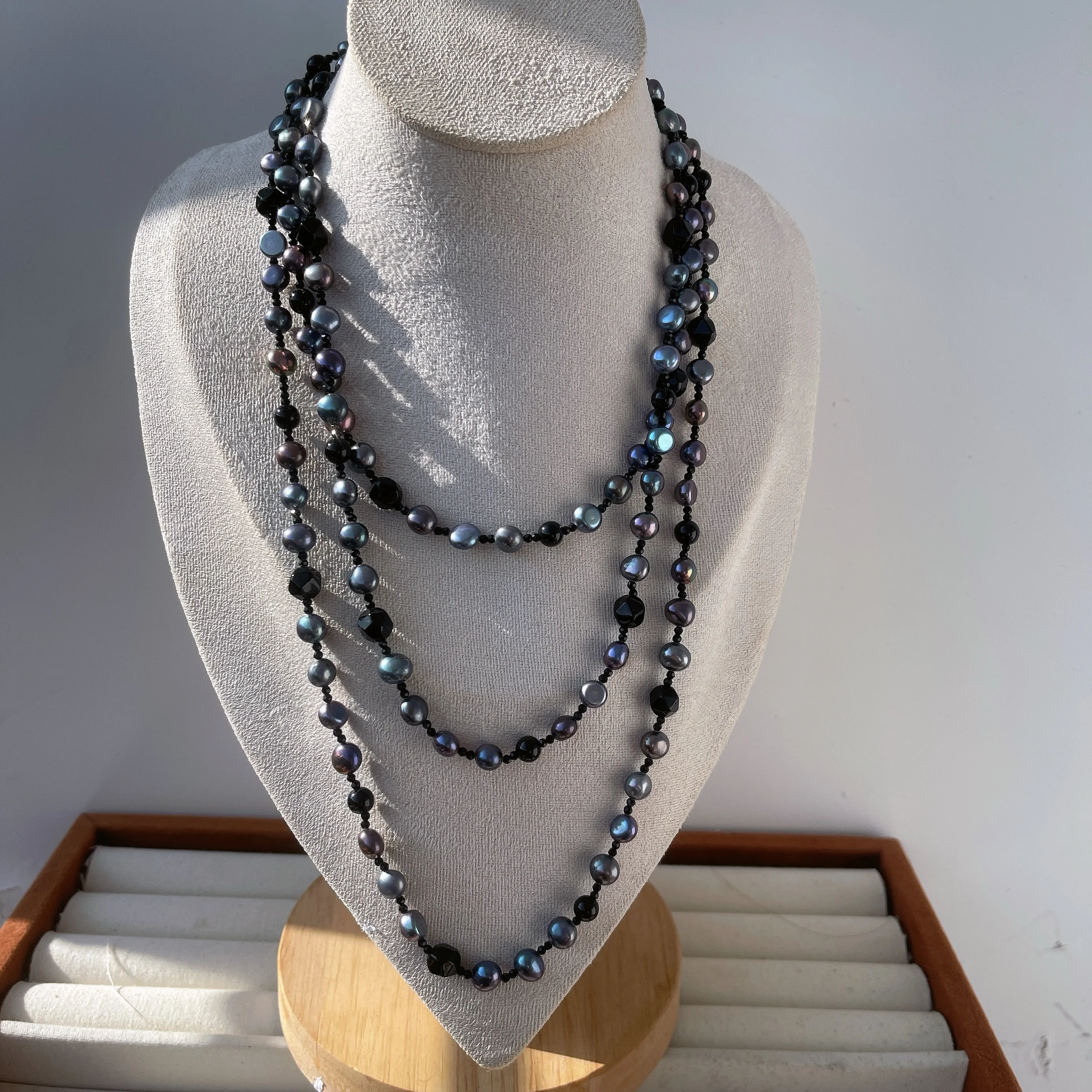 collar-de-perlas-chapado-en-oro-clasico-y-elegante-cadena-de-seda-tahitiana-autentica-joyeria-exclusiva-de-alta-gama