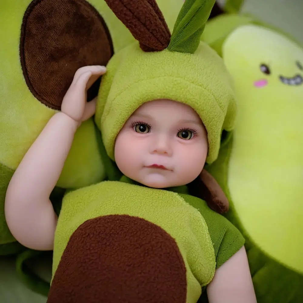 16 Inch Realistic Soft Silicone Reborn Baby Boy Doll 40cm Newborn Collectible Play Doll with Clothes for Doll Enthusiasts