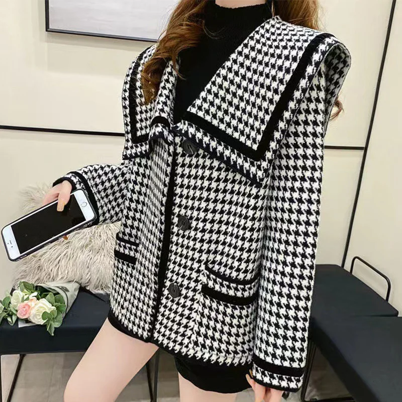 

Fashion Black White Plaid Cardigan Women Autumn Winter Turn Down Collar Coats Woman Korean Single Breasted Cardigan Female