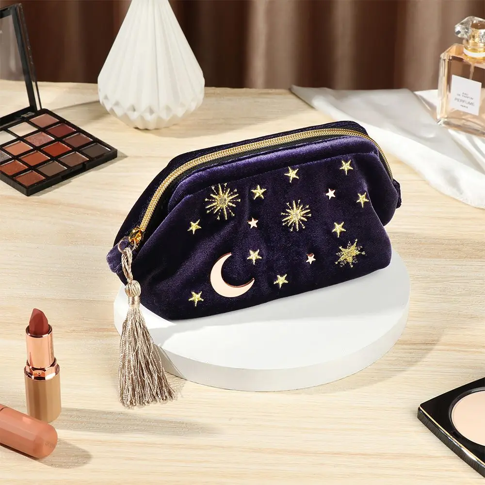 Exquisite bestickte Samt-Kosmetiktasche mit Stern- und Mondmuster, tragbare Make-up-Tasche, Schmucktasche, Reise-Organizer, Pinseltasche – Detail 9