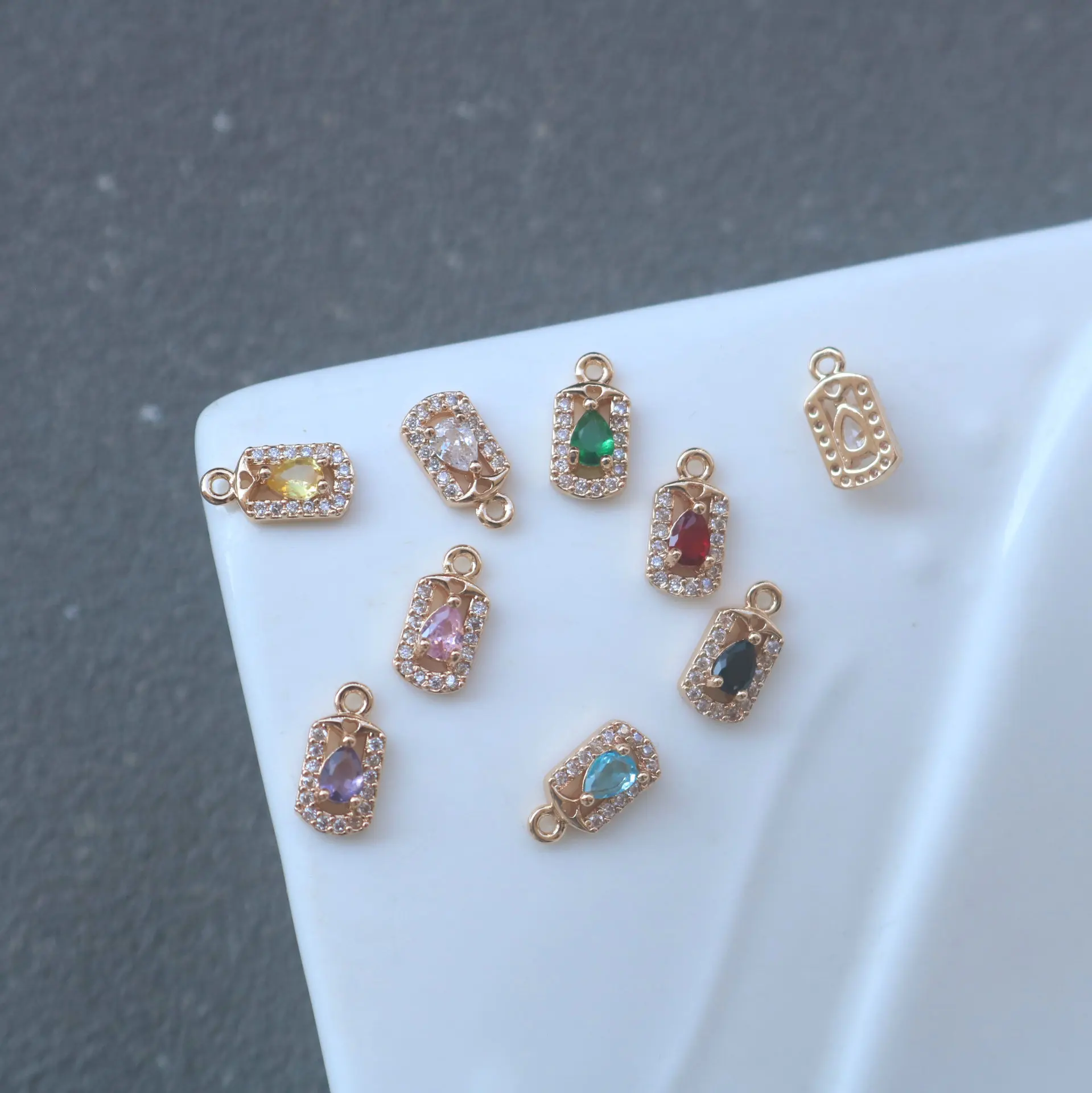 20pcs/ Bag  Copper gold-plated inlaid water droplet zircon small rectangular pendant DIY handmade jewelry accessories