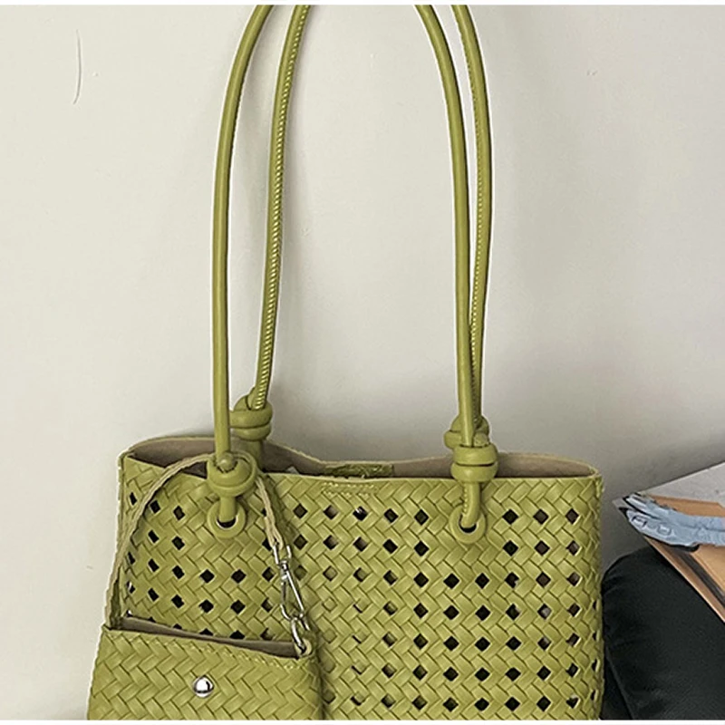 Taschenset, ausgehöhlte gewebte Schultertasche mit passender Geldbörse, lässige Damen-Sommerhandtasche mit Tragegriff, vielseitige weiche Tasche für den Arbeitsweg – Detail 7