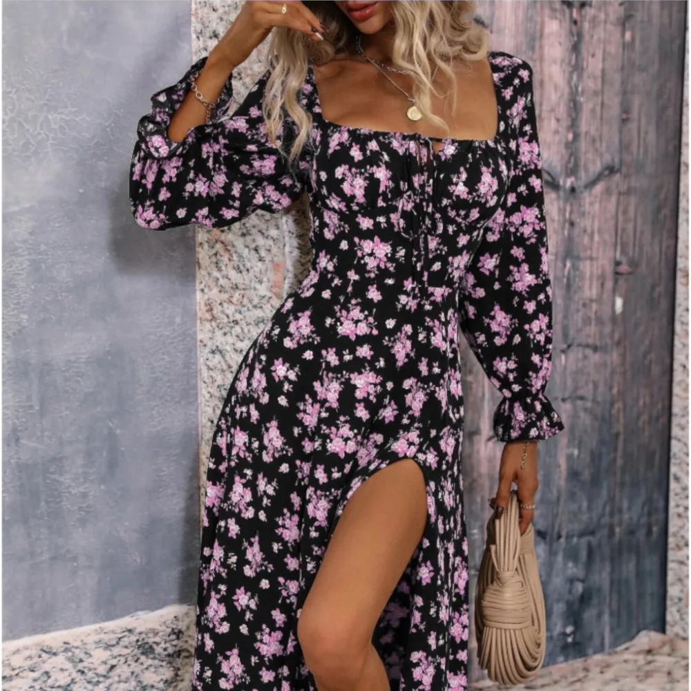 女性のためのドレス エレガントなベスティドス スリムプリント セクシーなイブニングドレス 長袖 バックレス ボヘミアン バケーション レースアップ 気質