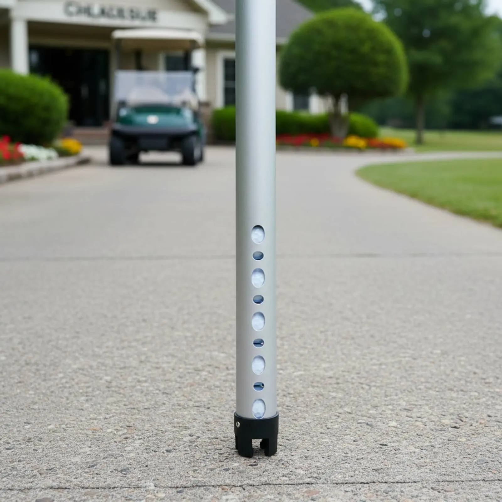 Golf Ball Grabber Portable Golf Ball Picker Upper Tube Sports Equipment High Capacity Clip on Design for Driving Range