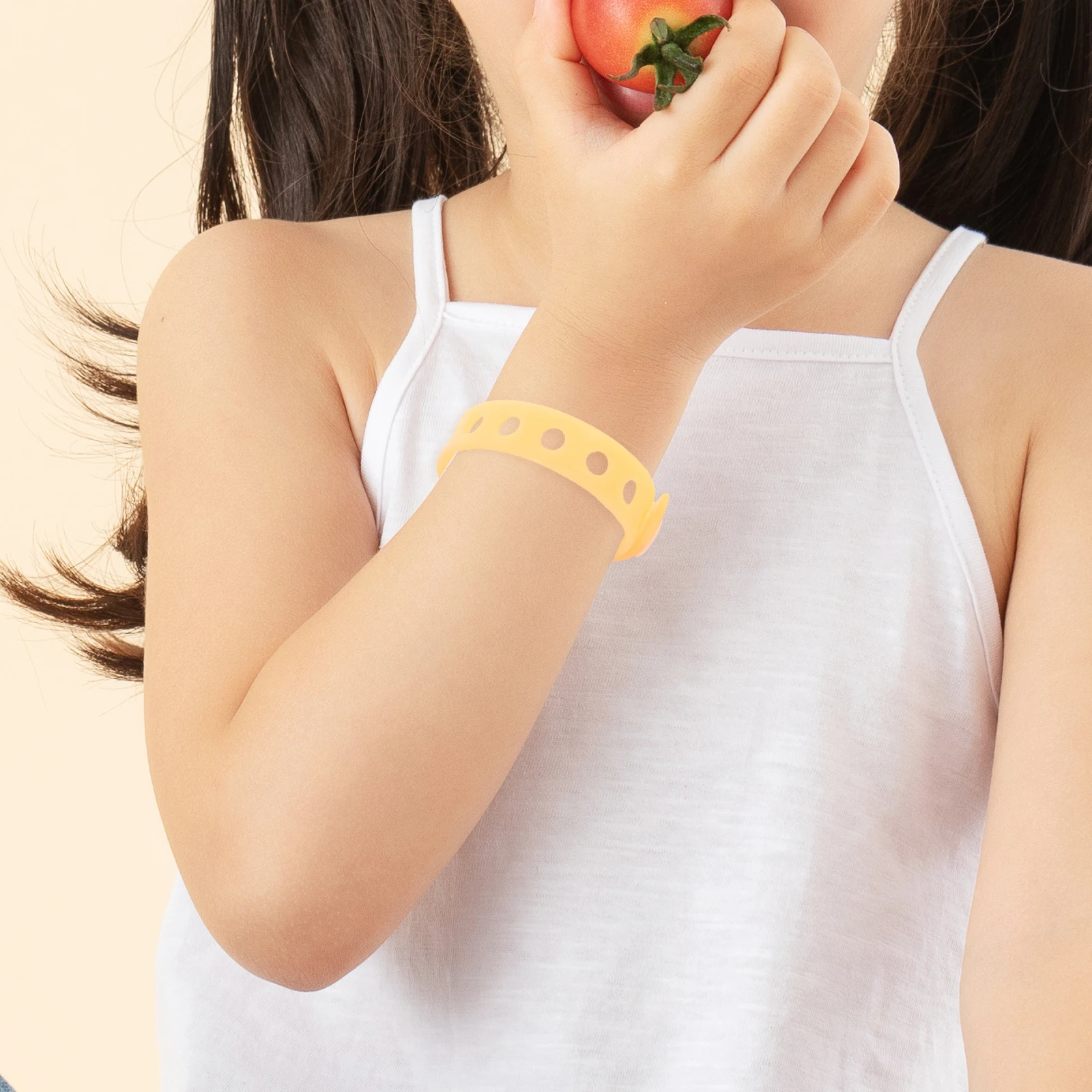

10 Pcs Rave Accessories For Women Glow Bracelets PVC s 5 Colors Kids Women Men Party Supplies Glow Dark Accessories