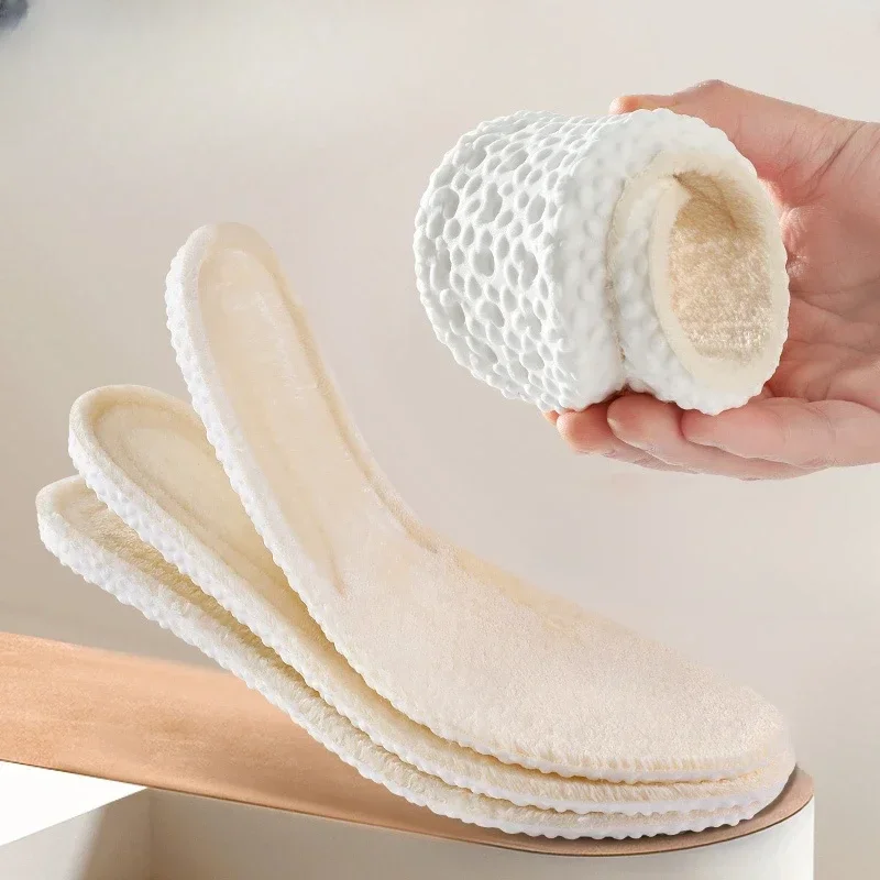 2PCS Winter Self-heating Insoles Women Men Thicken Thermal Plush Shoe Pads Unisex Sports Boots Cashmere Inserts Padding image 5