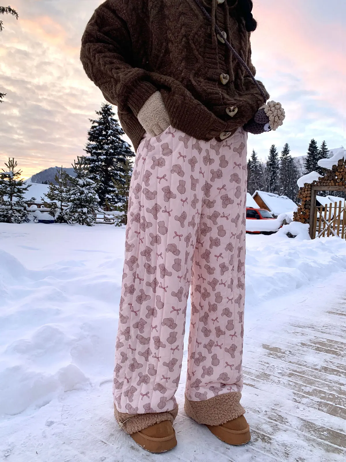 

Брюки женские хлопковые больших размеров с высокой талией, прямые, утепленные, зимние, с рисунком медведя, в стиле ретро, свободного кроя