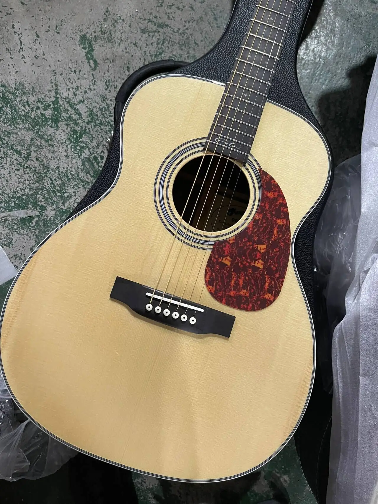 China guitar factory custom new solid Spruce top natural acoustic Guitar D type 28 model 41