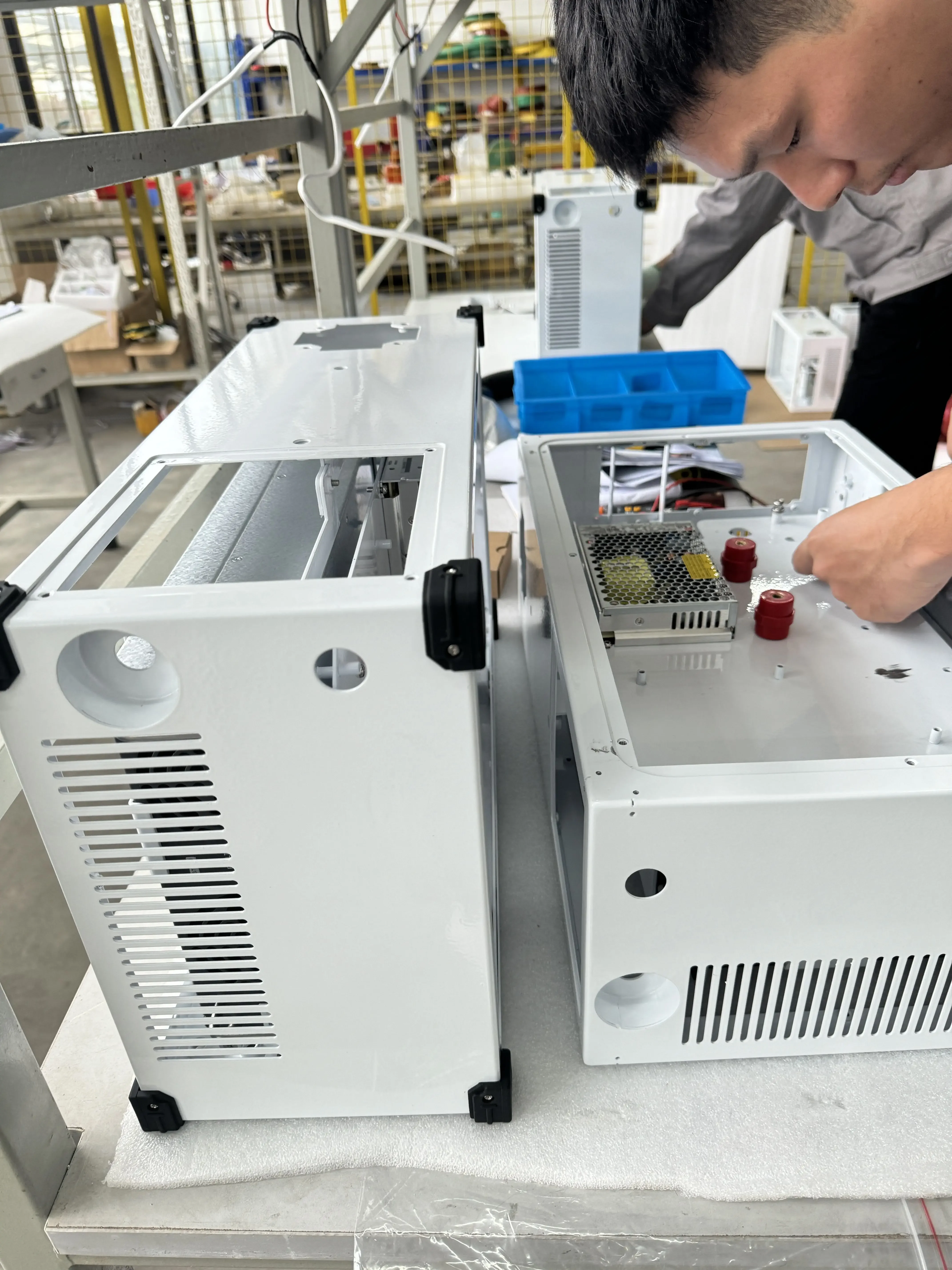 Movable DC ไฟฟ้า Rapid Charger 20kw แบบพกพา Dc Ev Fast สถานีชาร์จ 50A ปรับ Ccs Chademo Gbt Dc Ev Charger