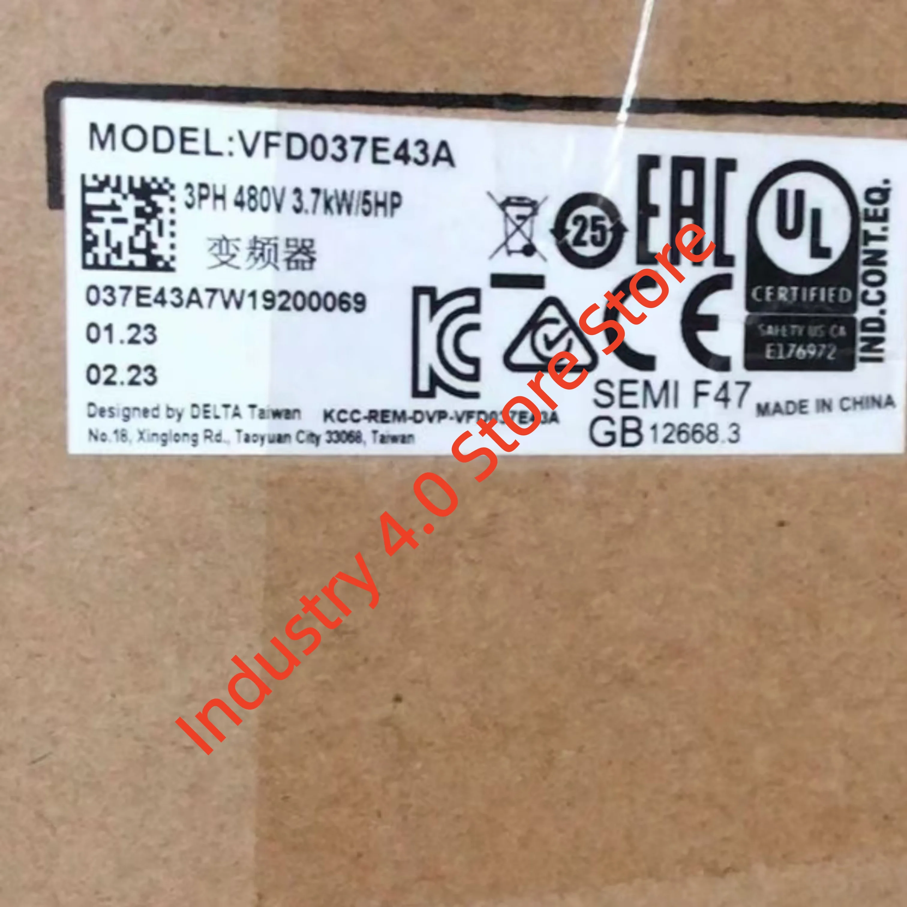 Convertitore di frequenza VFD037E43A nuovissimo VFD037M43A