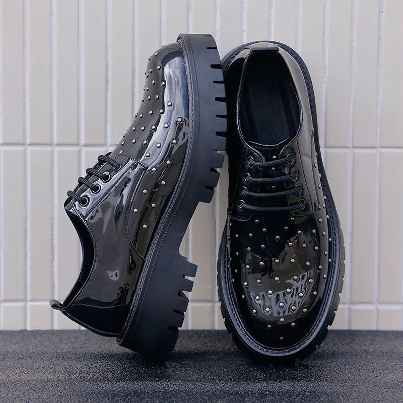 

Men Rivet Patent Leather Dress Shoes Thick Bottom Platform Casual Oxford Shoes Punk Style Formal Business Wedding Party Lace men