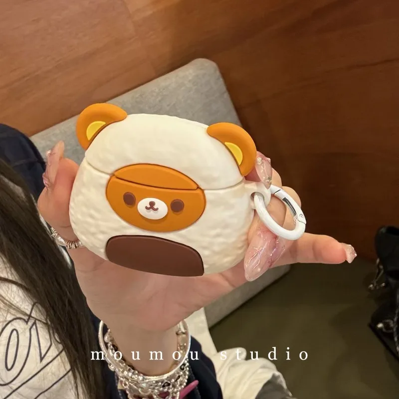Kawaii Rilakkuma ซิลิโคนหูฟังสําหรับ Airpods4 3 Airpodpro2 ลูกข้าวหูฟังป้องกัน Soft Shell ตกแต่ง