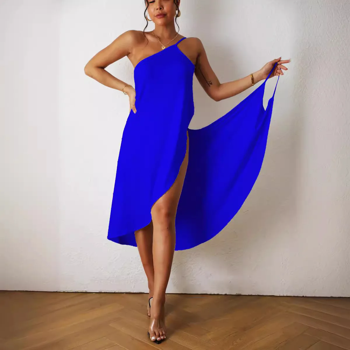 2026 New Pure Color Sexy Beach Dress Strap Short Skirt Women 7 Colors 8 Sizes Loose Waist Silk  Fabric Tourist Scene