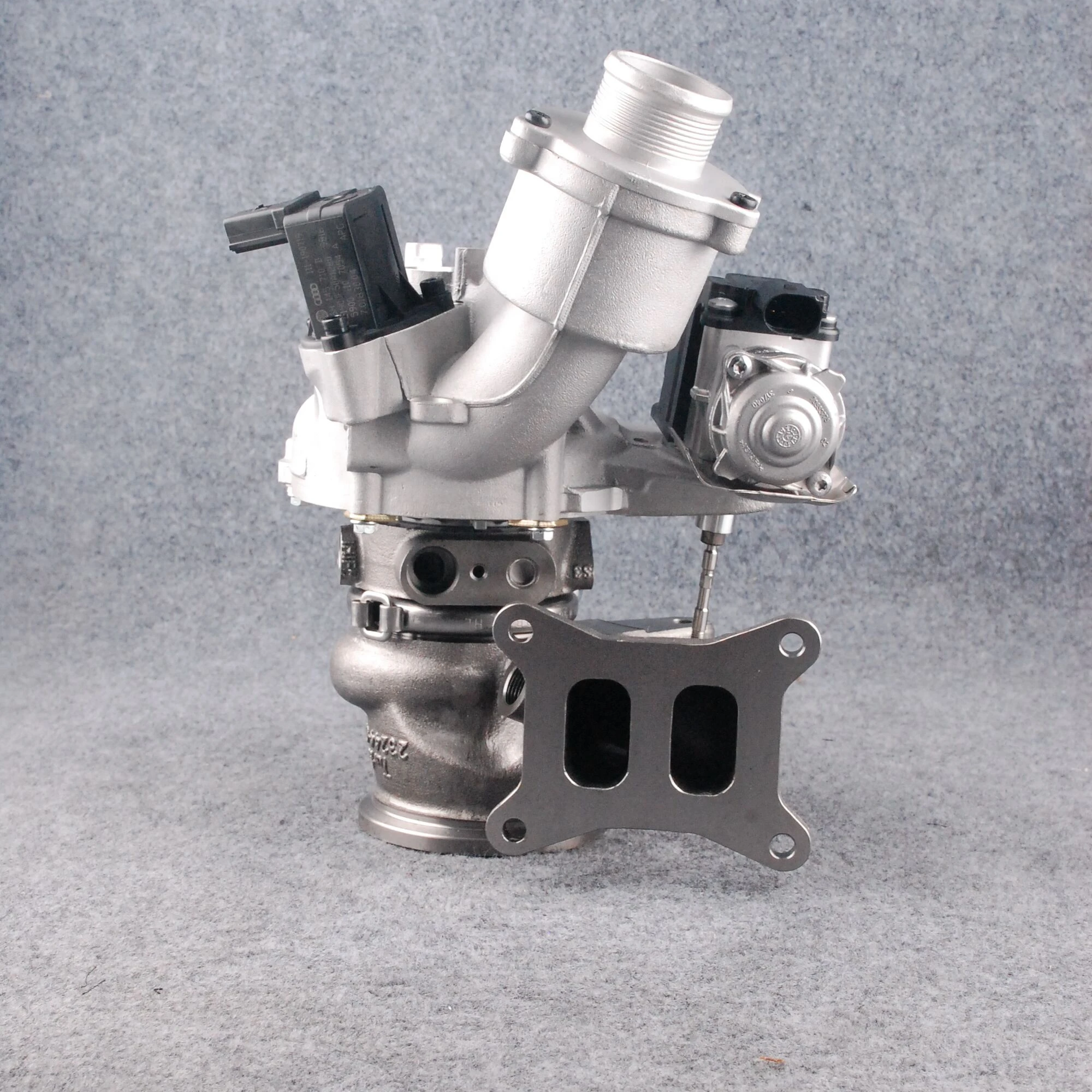 Upgrade turbocharger  IS38 for EA888 Golf R/Audi S3 Gen 3 Bigger size 550HP power turbo MK7