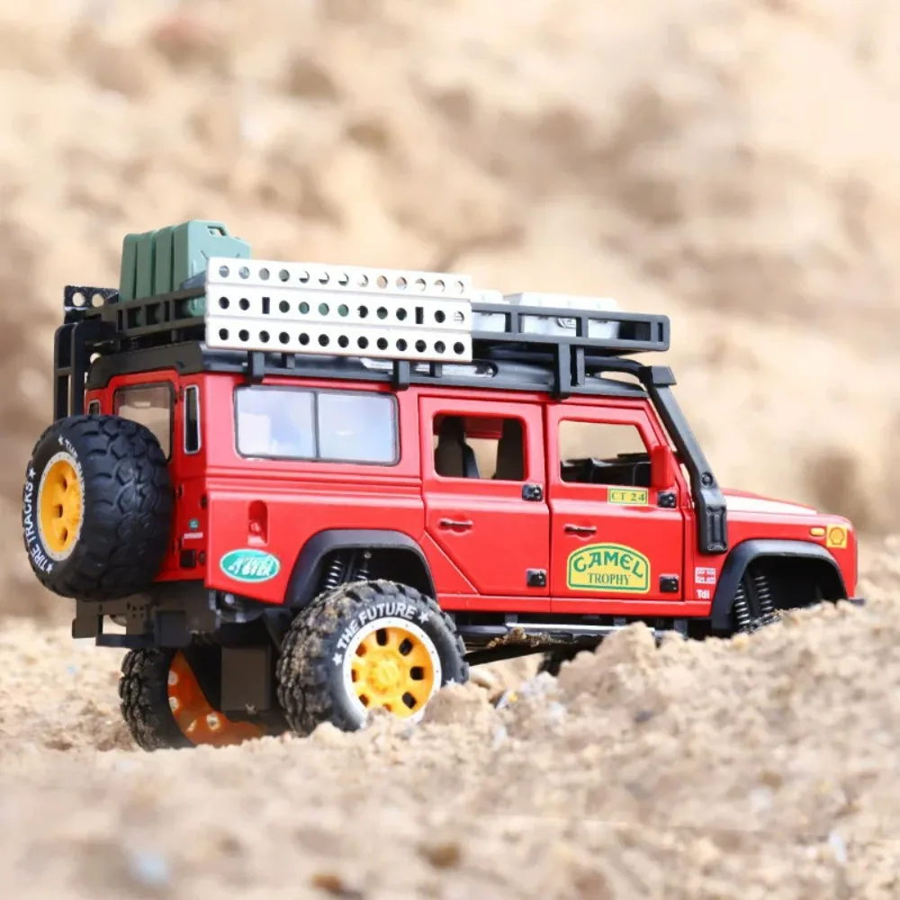 1:28 Land Rover Defender Raptor F150 Modello di Auto Giocattolo In Lega Diecast Tirare Indietro Suono Luce Modelli Fuoristrada Per Bambini Regali di Festa