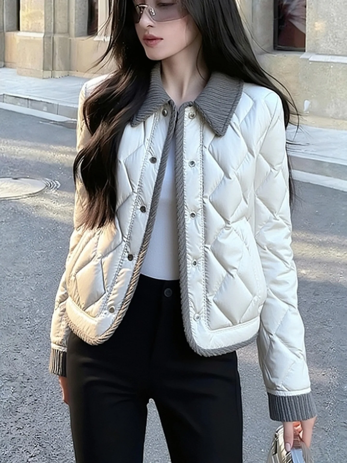 เสื้อผ้าฝ้ายสีขาวตัดกัน ดีไซน์แฟชั่นฤดูหนาว สไตล์ผู้หญิง ดูดี เหมาะกับการเดินทาง ทรงตรง แขนยาว