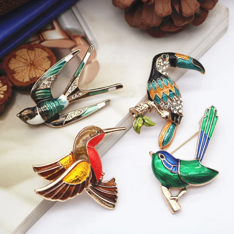 Enamel Simulated Bird Brooch Pins For Women Flying Swallow Exquisite Quality Ainmal Brooches Coat Shawl Accessories Jewelry Gift