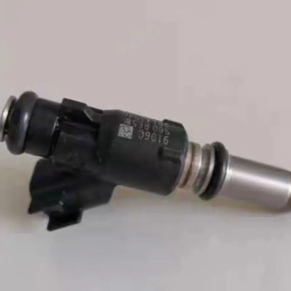 Original High Quality Nozzle Fuel Injector for JAC J3 J5 J6 OEM:1042100GG010 28143540