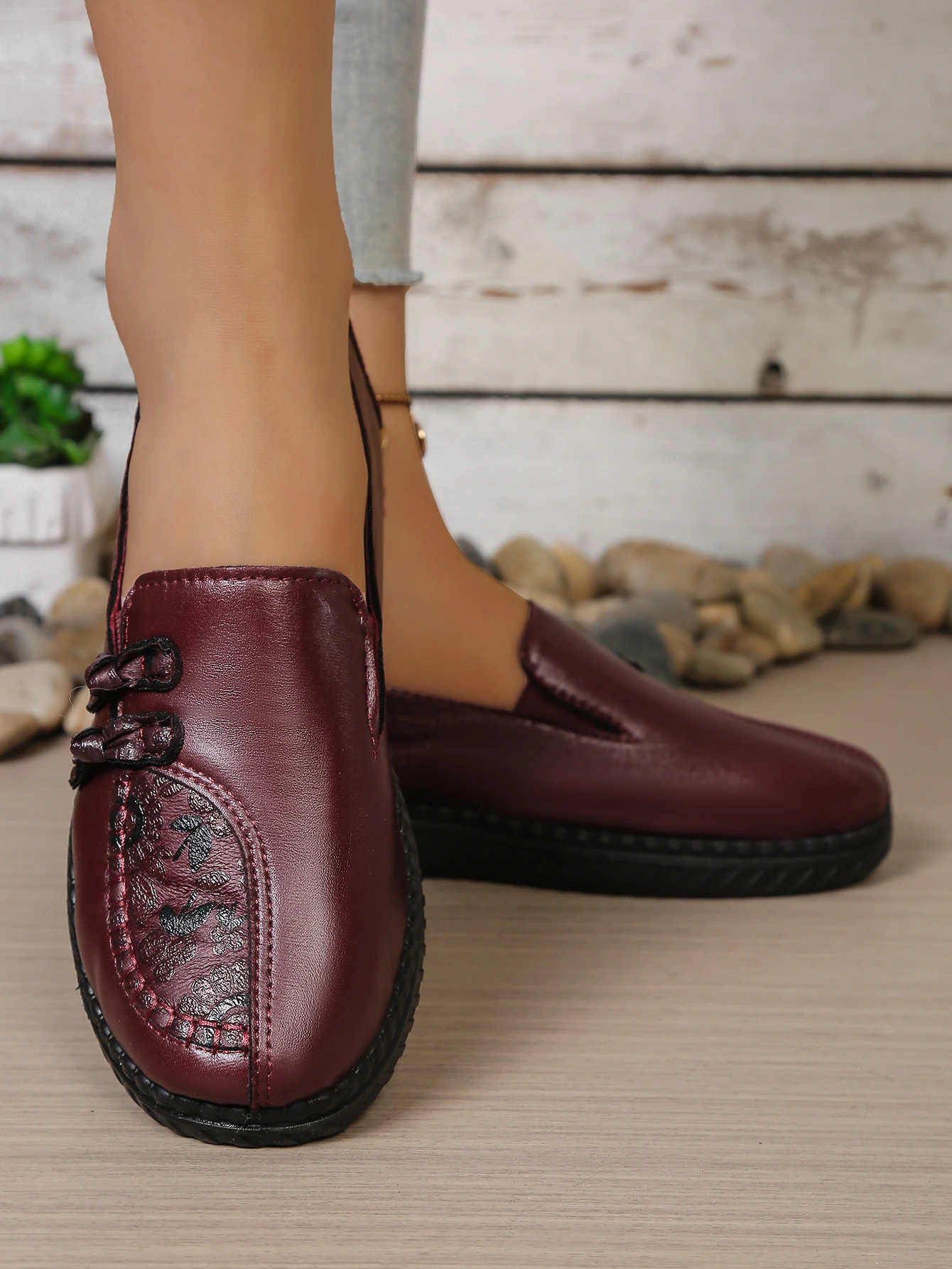 Mom-Schuhe, Damen-Loafer, bequem und rutschfest, lässige flache Schuhe für Menschen mittleren und höheren Alters mit kostenlosem Versand. – Detail 2