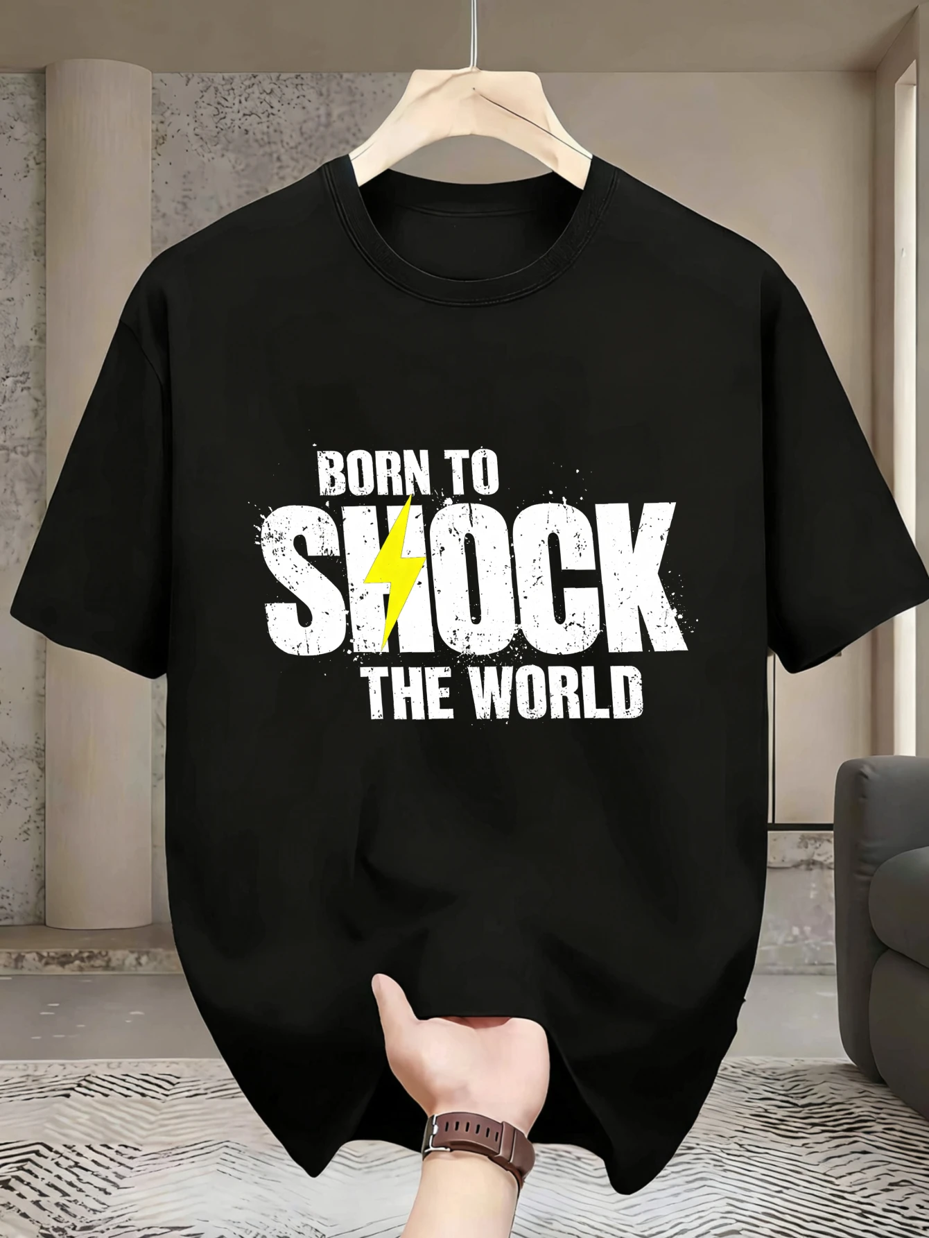 1 Piece Men's T-Shirt, Born to Shock the World, Comfortable and Versatile Outdoor Casual Short-Sleeve Shirt