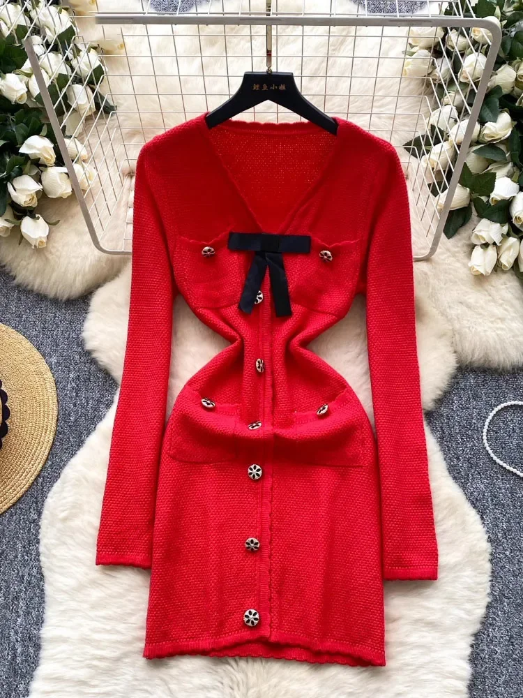 فساتين محبوكة جديدة للنساء بياقة على شكل V مع فيونكة حلوة تونك مزاجه رداء نسائي 2025 أزرار عتيقة من Vestidos De Mujer ​ فستان بوديكون