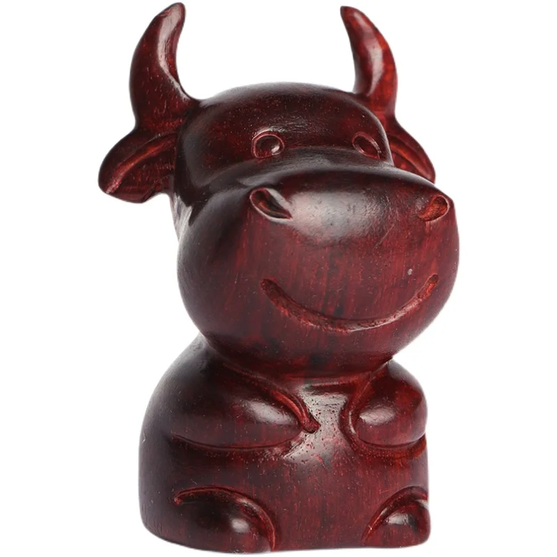 Brave Niu Niu Zodiac Niu Turn the world around Natural rosewood hand handle wood carving Solid wood cute small ornament