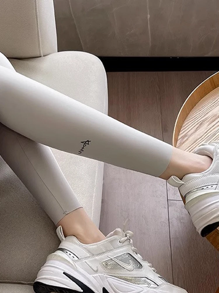 하이웨이스트 슬림핏 요가 팬츠 여성용 가을 얇은 9부 슬리밍 복부 조절 힙업 바지