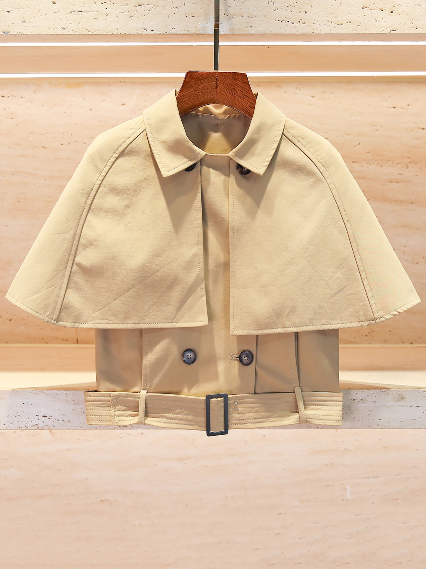 

High-End Women's Spring Summer 2026 Vintage Cloak Style Short Jacket Coat Flip Collar Female Outerwear Commute Fashion