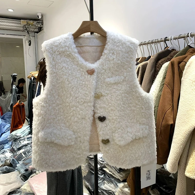 

Fashion Faux Lamb Love Button Vest Women Y2K Korean Loose Streetwear Sleeveless Casual Coat Autumn Warm All Match Soft Jacket