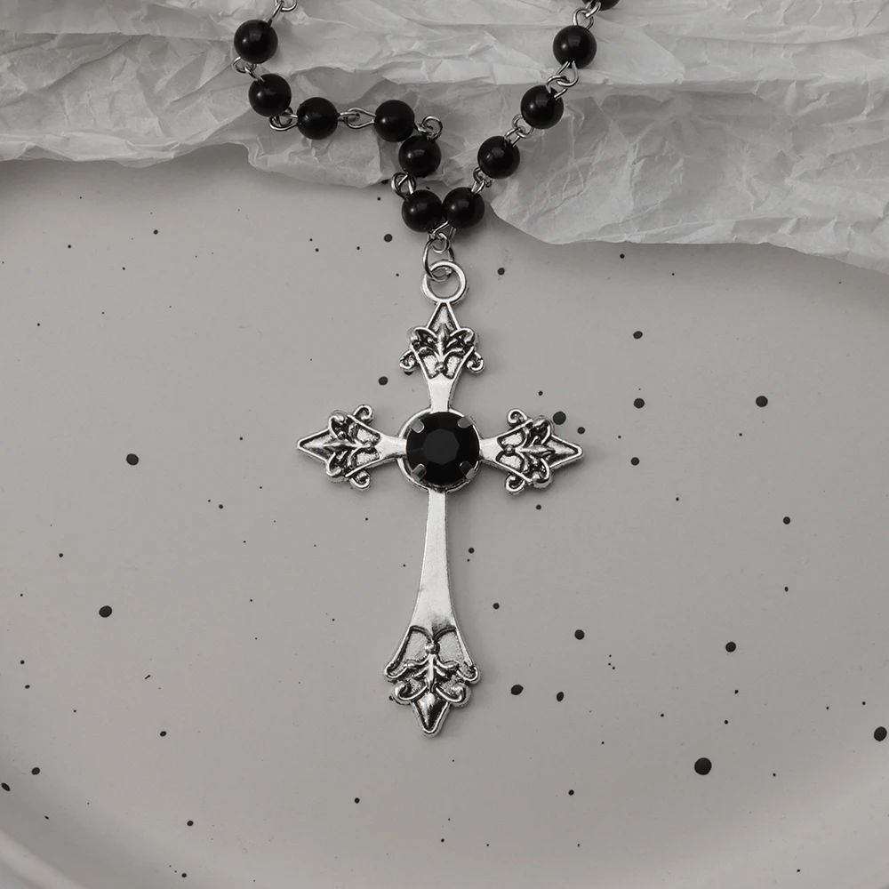 Gotische Vleermuis Kruis Donkere Hanger Ketting Set, Y2K Gepersonaliseerde Doorn Liefde Zwarte Kraal Gestapelde Ketting Set, Geschikt als Halloween G