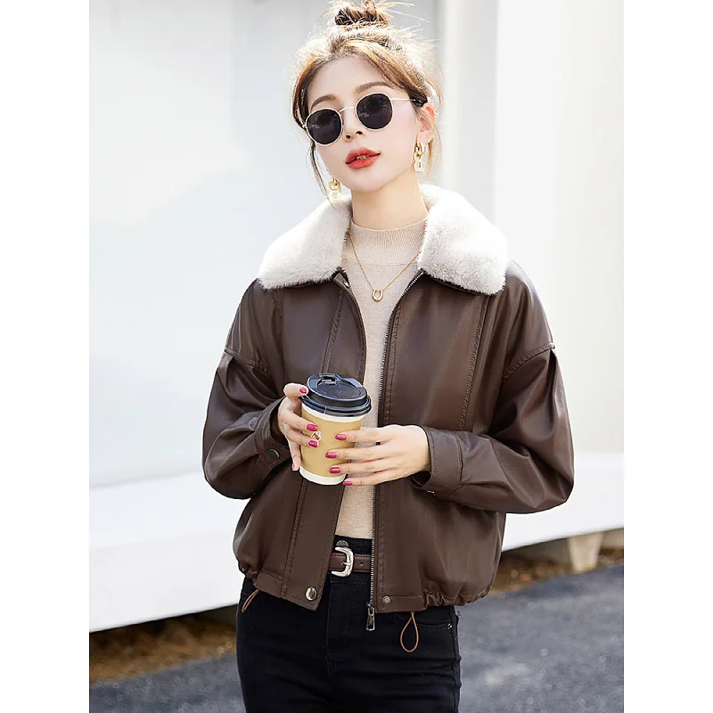 New in Jacket Detachable Fur Collar Women Coat 2025 Winter New Loose Small Short PU Jacket Hem Drawstring Designs Windproof Warm
